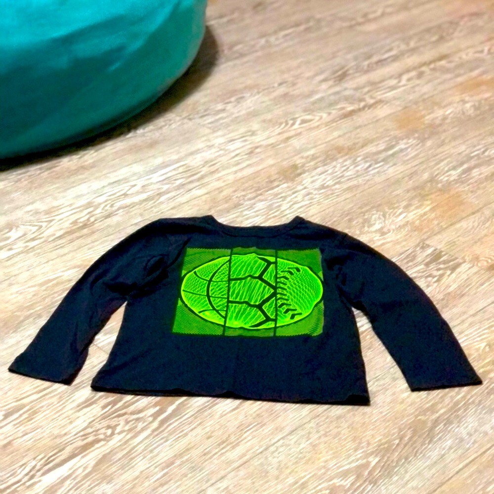 The Children's Place Black and Green Sports Graphic Long Sleeve Tee